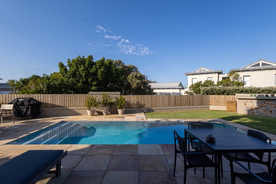 4 Bedroom Property for Sale in Whale Rock Beach Western Cape
